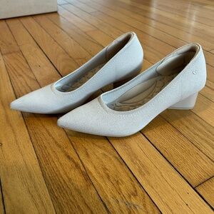 Vivaia "Running" Heels (Tracy Pro)